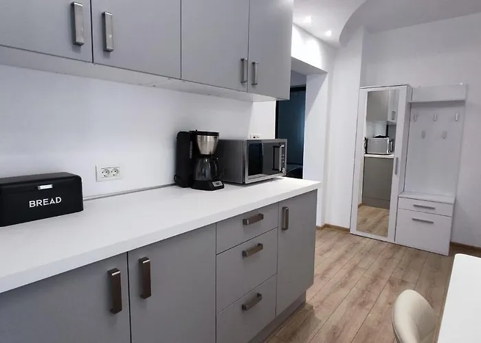 Amie Seaside * Konstanca